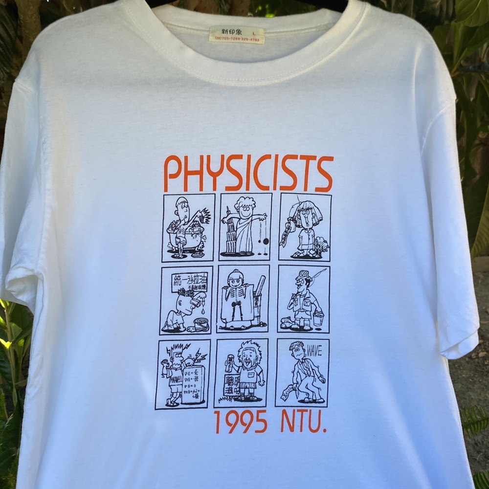 “Physicists” cartoon graphic tee